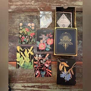 BOTANICA: A Tarot Deck About the Language of Flowers